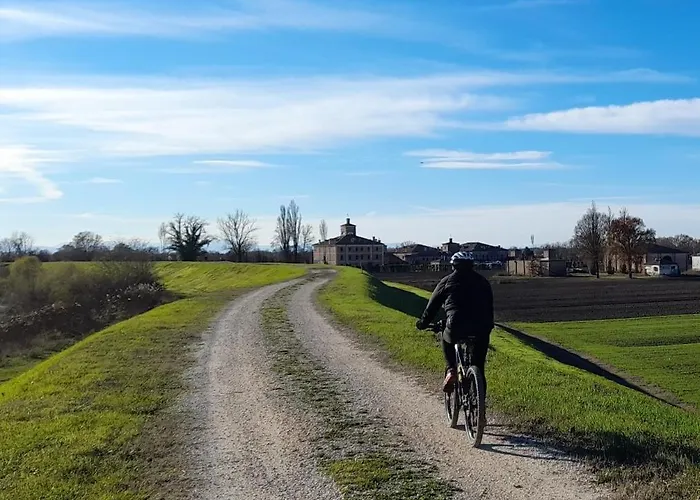 Bed & Breakfast La Corte Di Adelina *