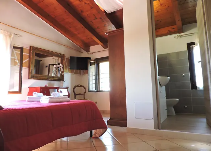La Corte Di Adelina Bed & Breakfast