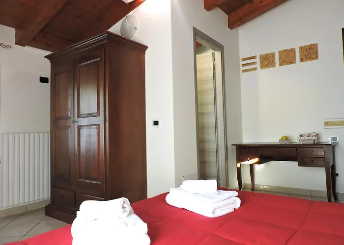 La Corte Di Adelina Ravarino